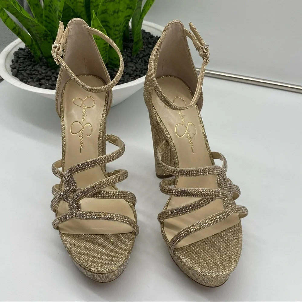 Jessica Simpson Ivee Ankle Strap Platform Sandal In Gold size 8.5M